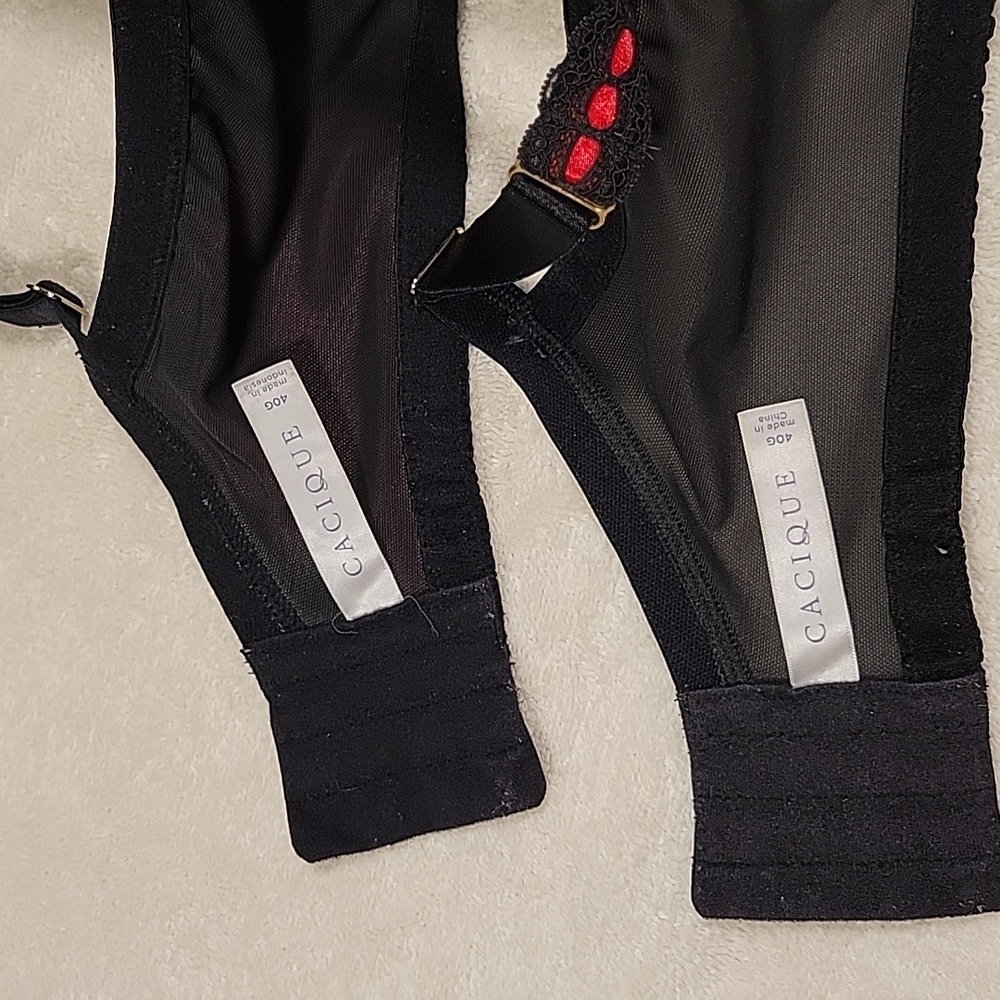 Cacique Black and Red Padded Bras Intimates & Sleepwear - Picture 7 of 12